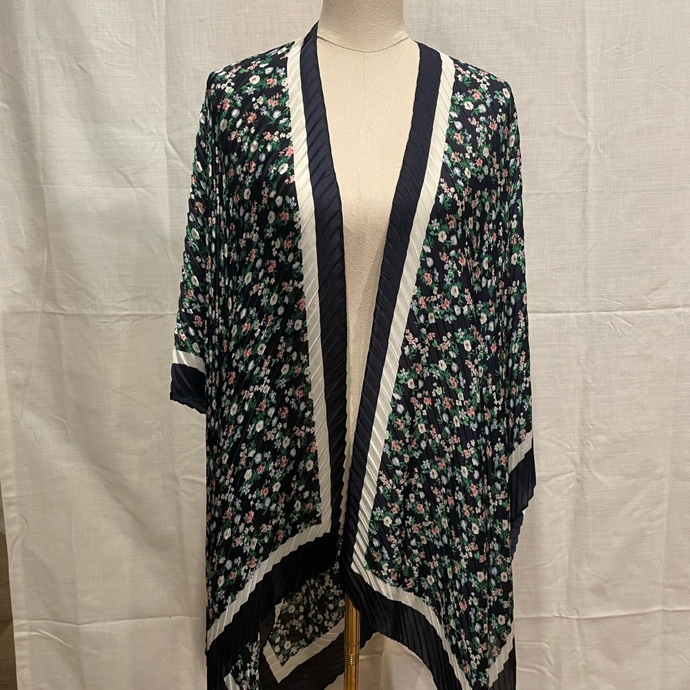 Vintage banana republic pleated floral wrap